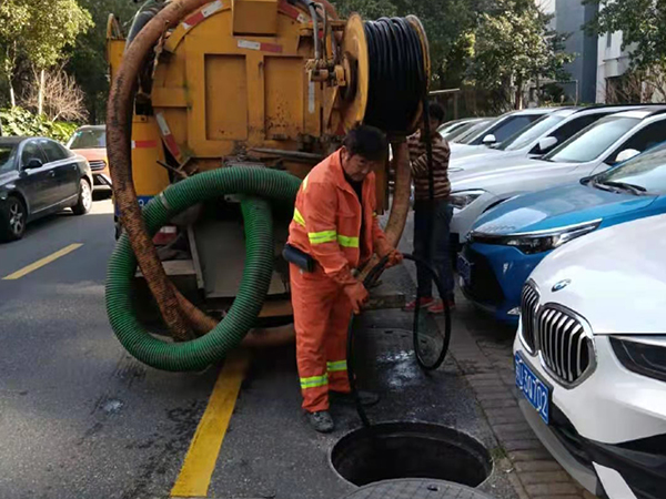 龙山排污管道清淤